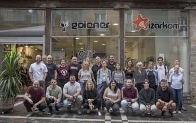 Colaboración entre LAB, GOIENER e IZARKOM